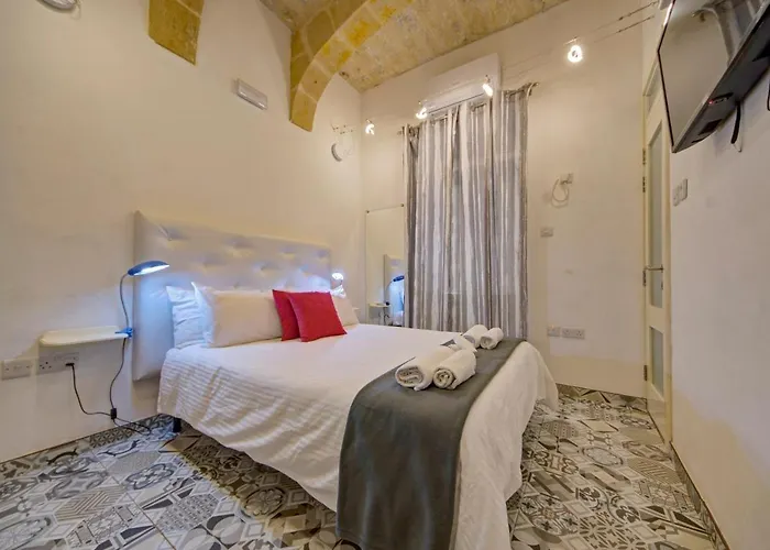 Sally Port 29 Βαλέτα